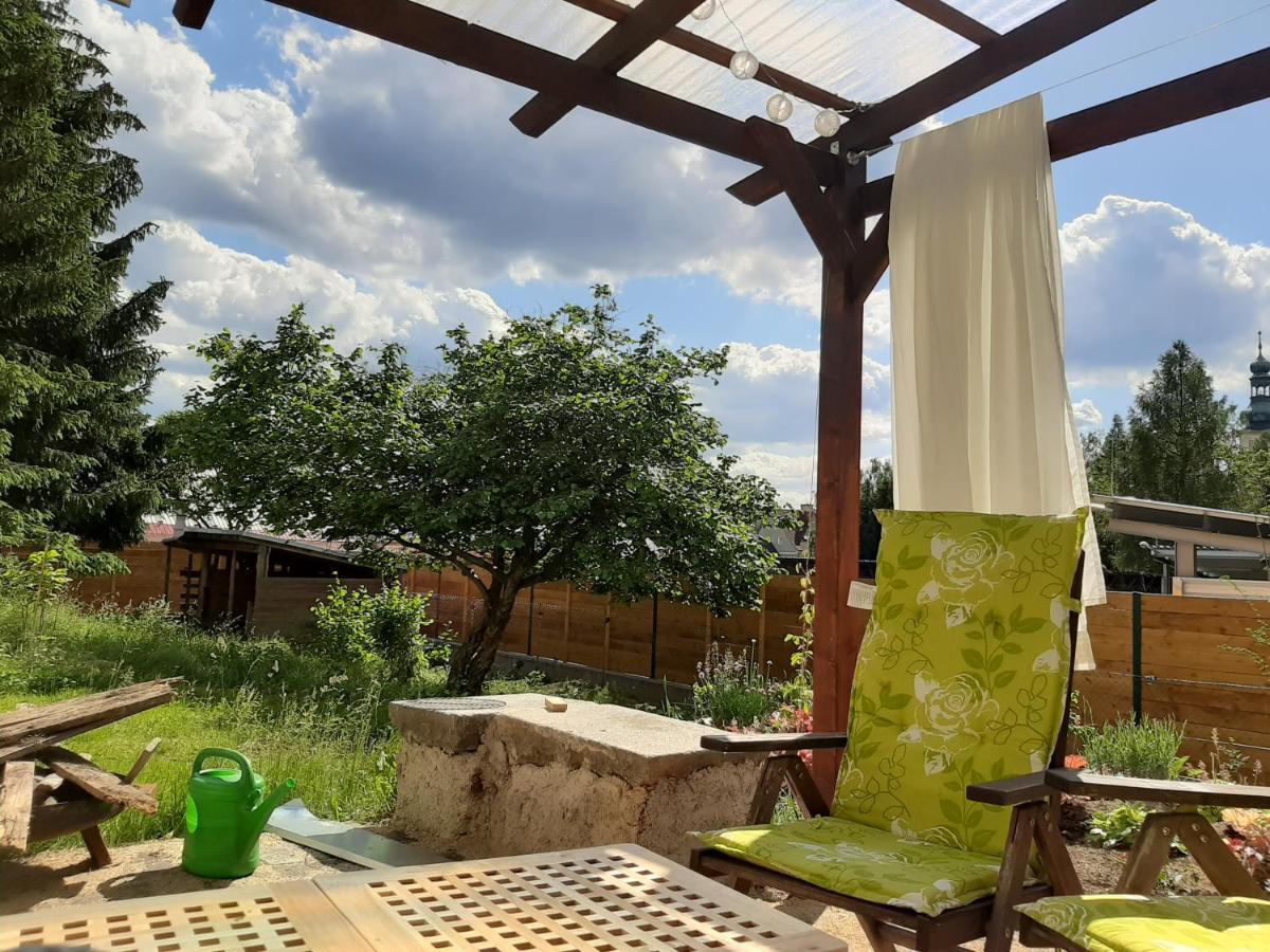 Dum U Sipku Hotel Krasna Lipa Exterior photo